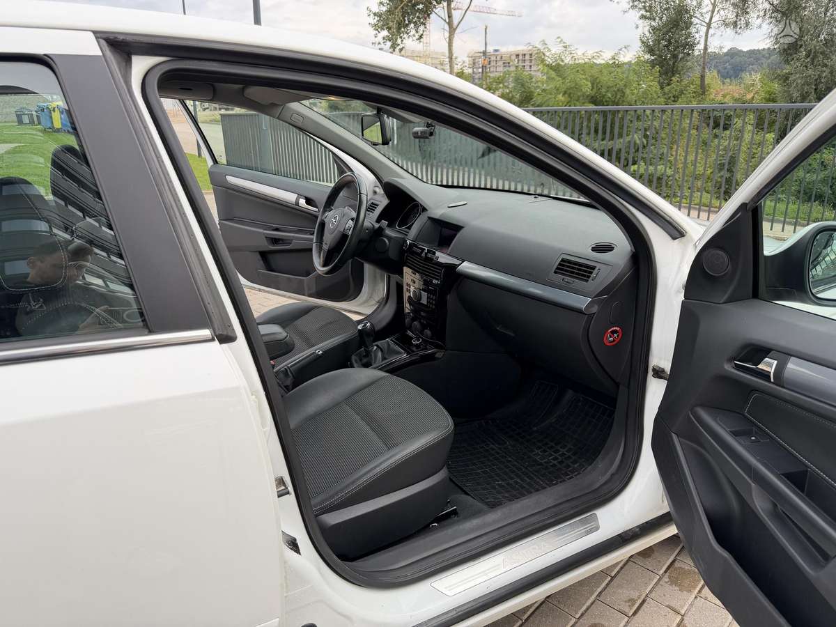 Opel Astra - 12