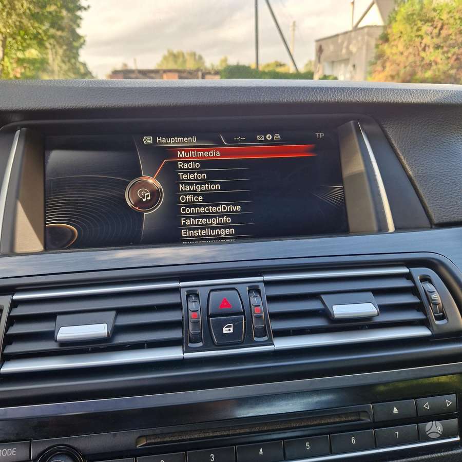 BMW 525, 2.0 l., Седан