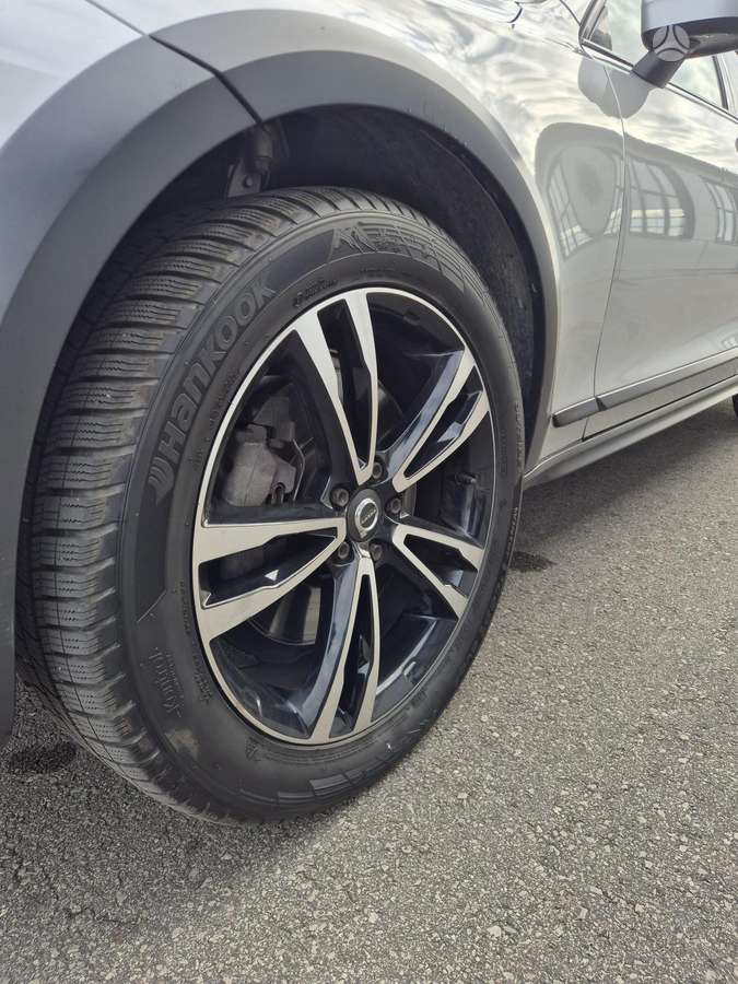 Volvo V90 Cross Country - 8