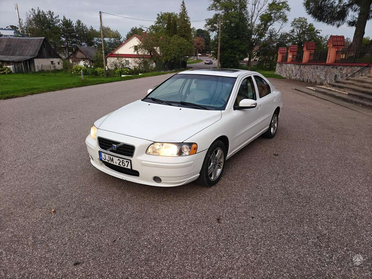 Volvo S60 - 1