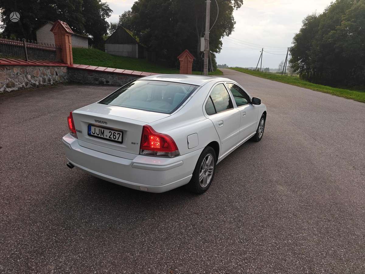 Volvo S60, 2.4 l., Седан