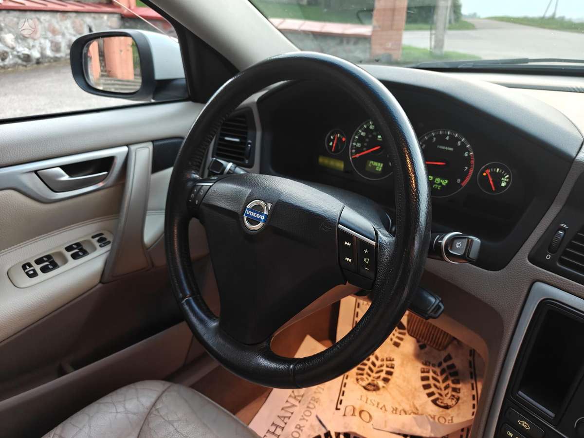 Volvo S60, 2.4 l., Седан