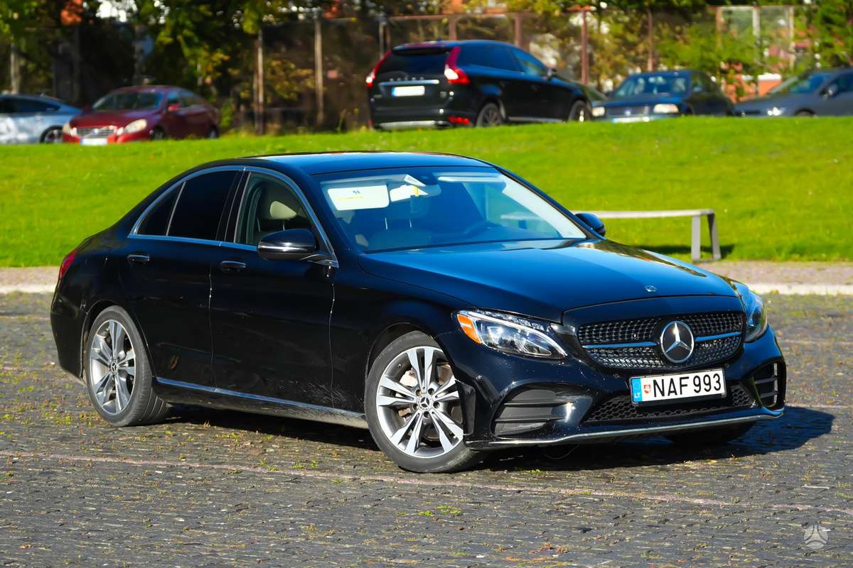 Mercedes-Benz C300 - 2