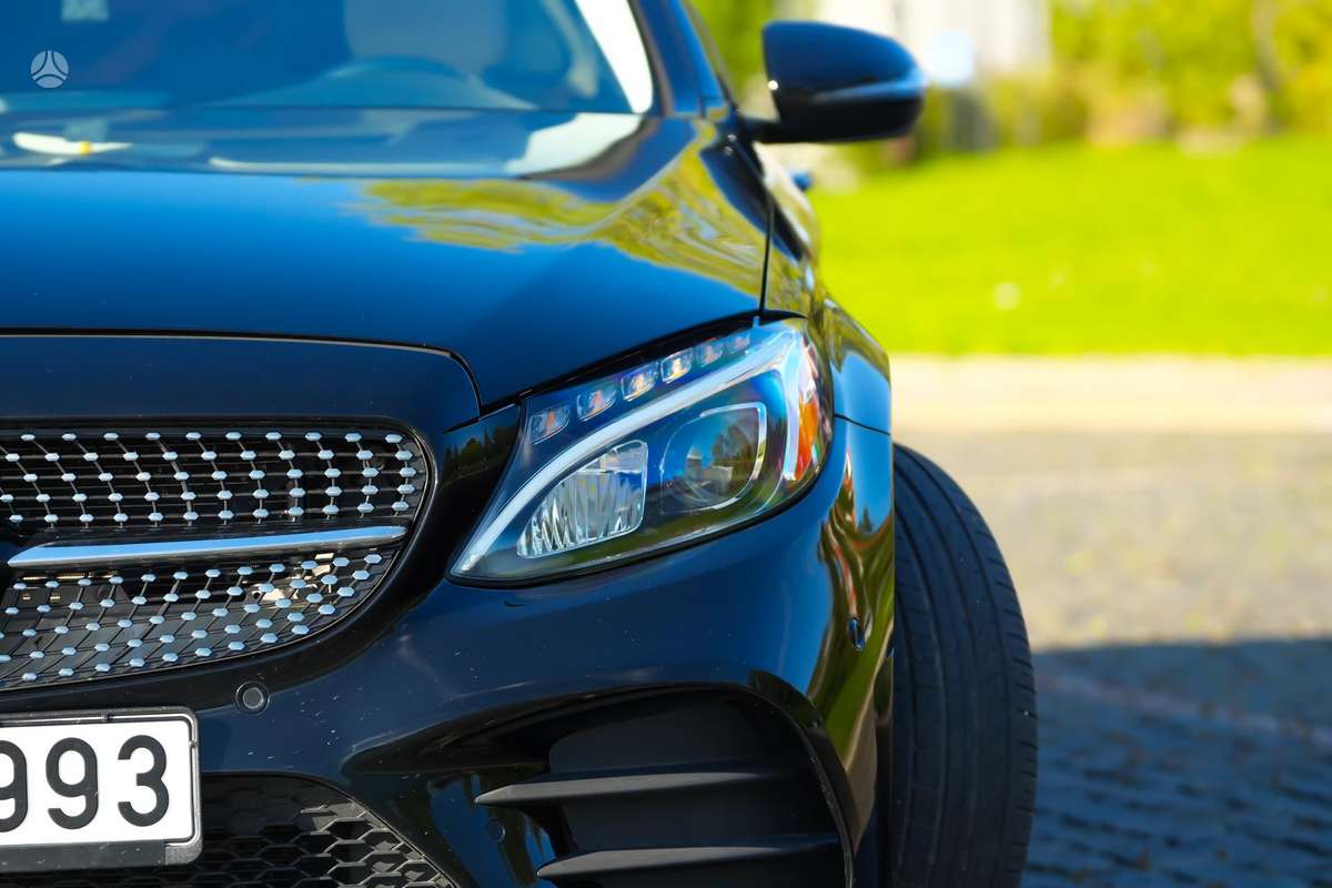 Mercedes-Benz C300 - 8