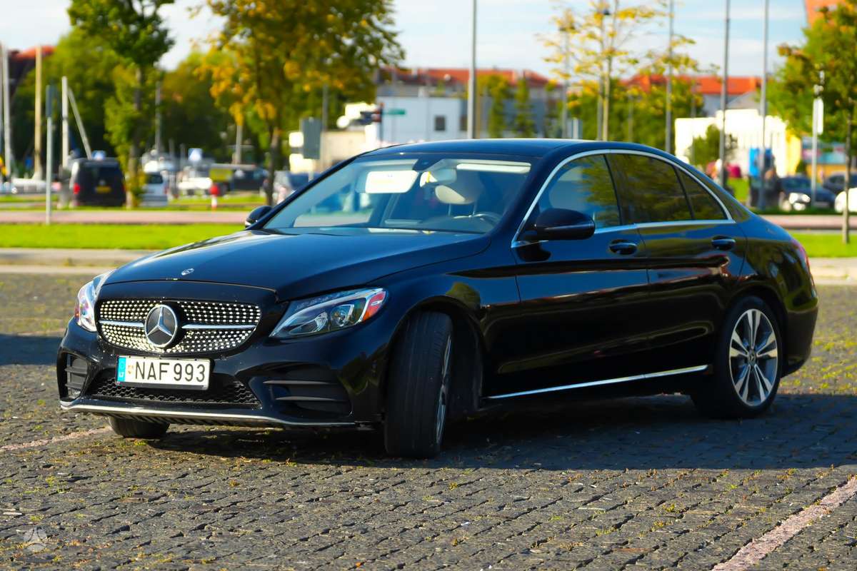 Mercedes-Benz C300 - 3
