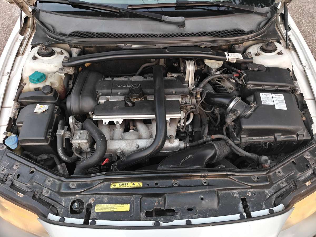 Volvo S60, 2.4 l., Седан