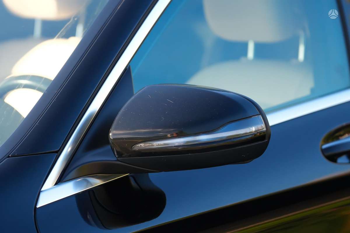 Mercedes-Benz C300 - 10