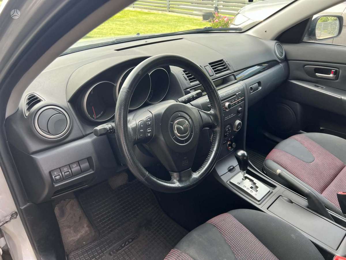 Mazda 3 - 7