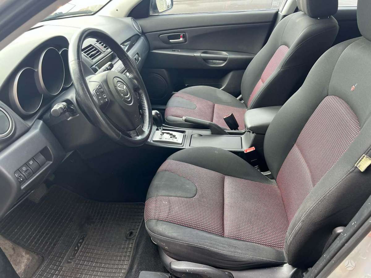 Mazda 3 - 8