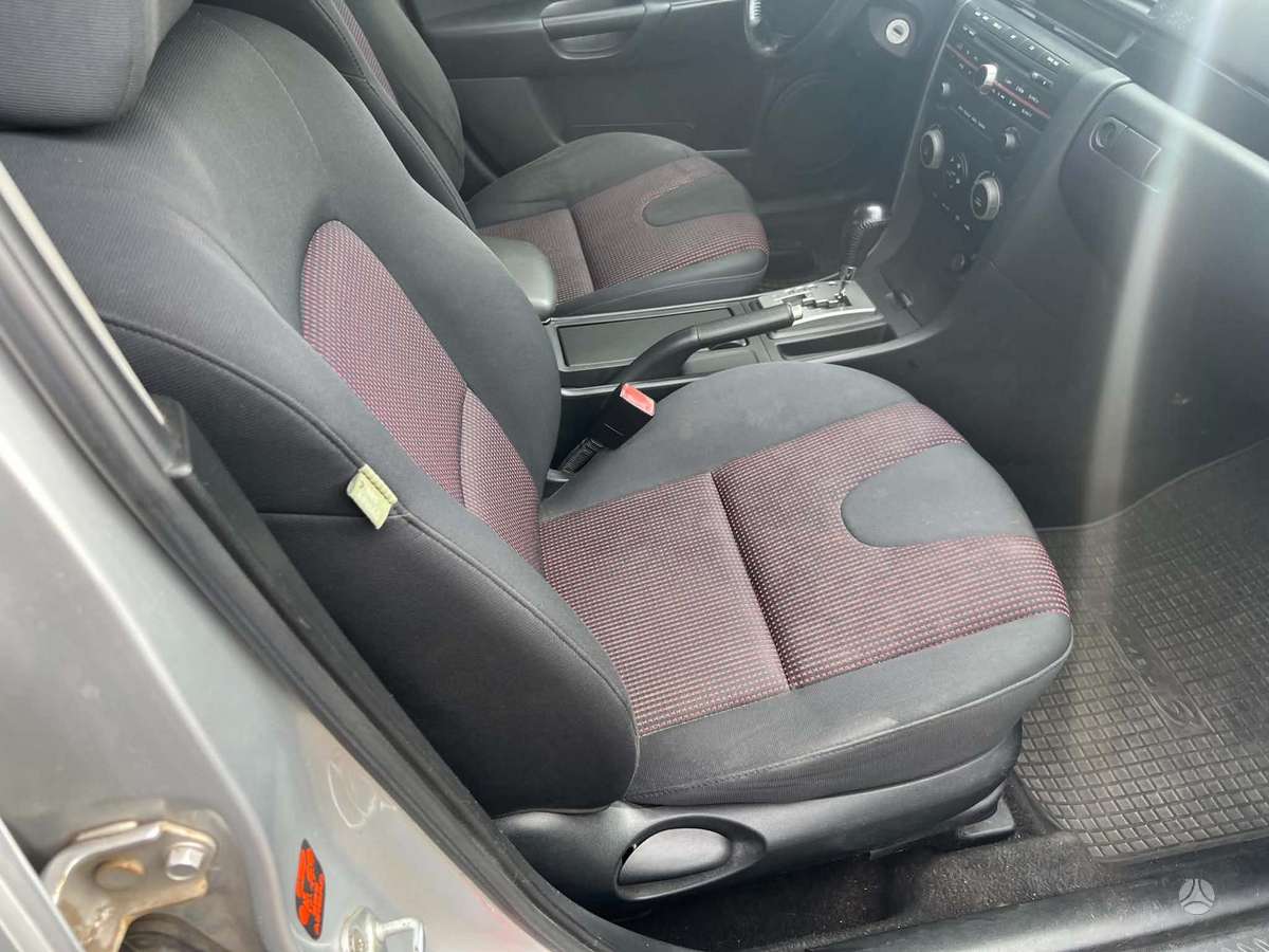 Mazda 3 - 10