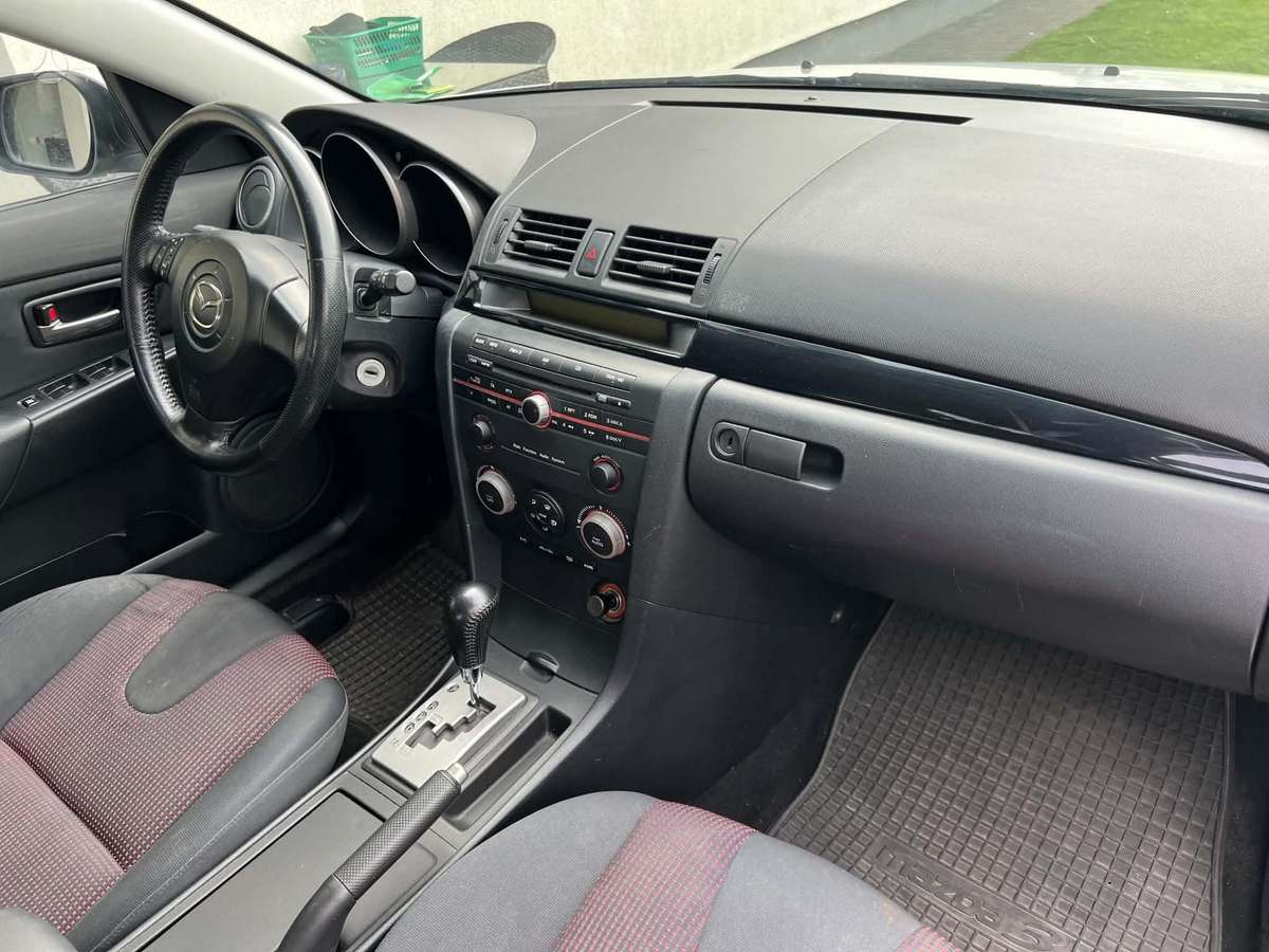Mazda 3 - 9