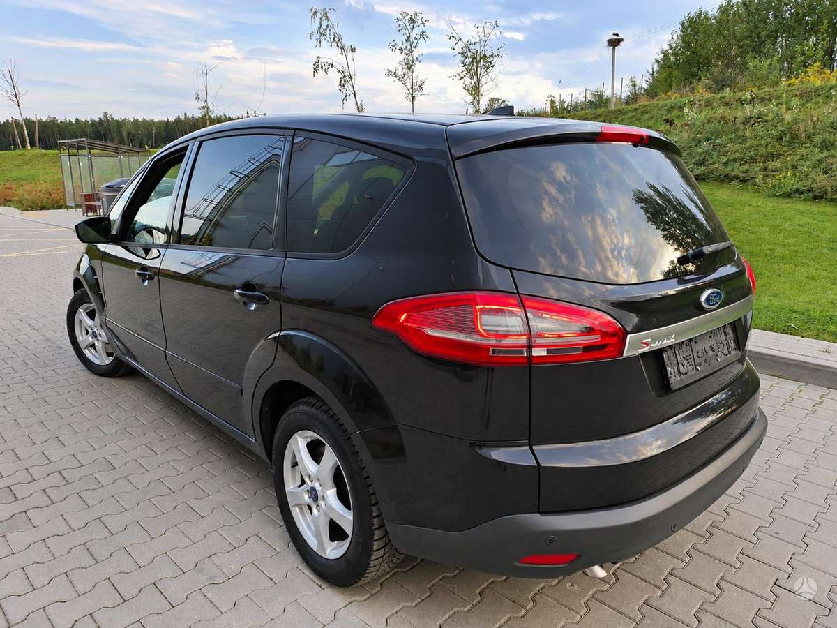 Ford S-MAX - 4