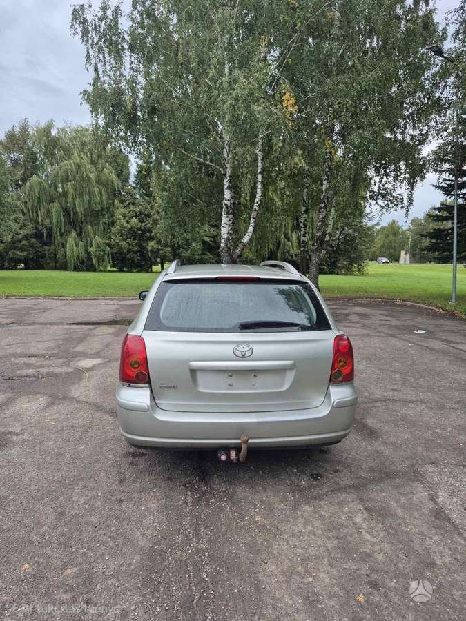 Toyota Avensis - 3