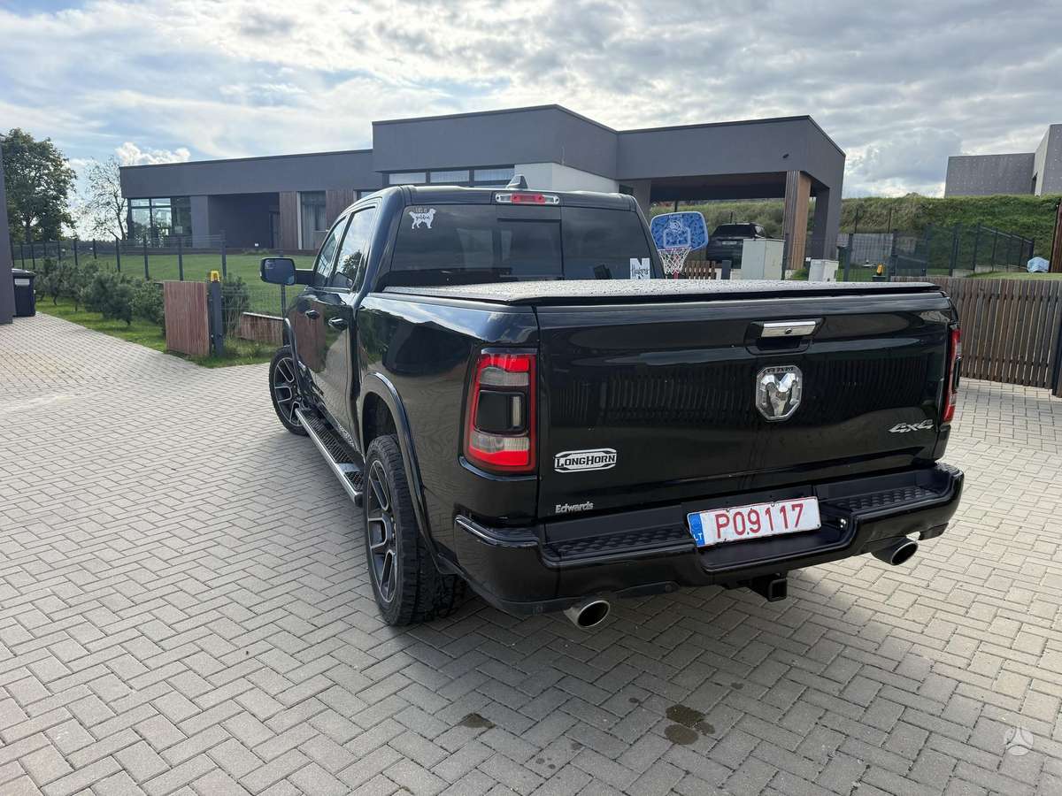 Dodge Ram - 4