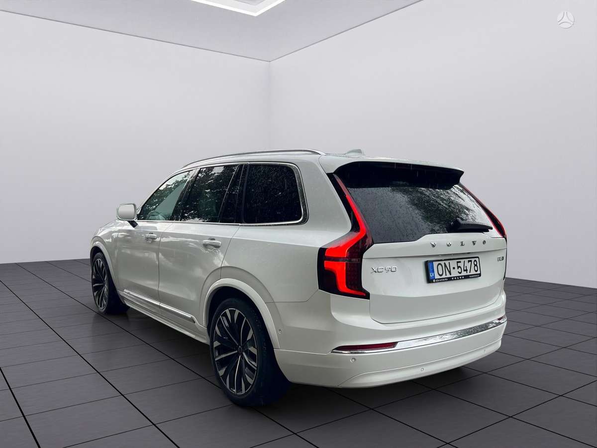 Volvo XC90 - 4