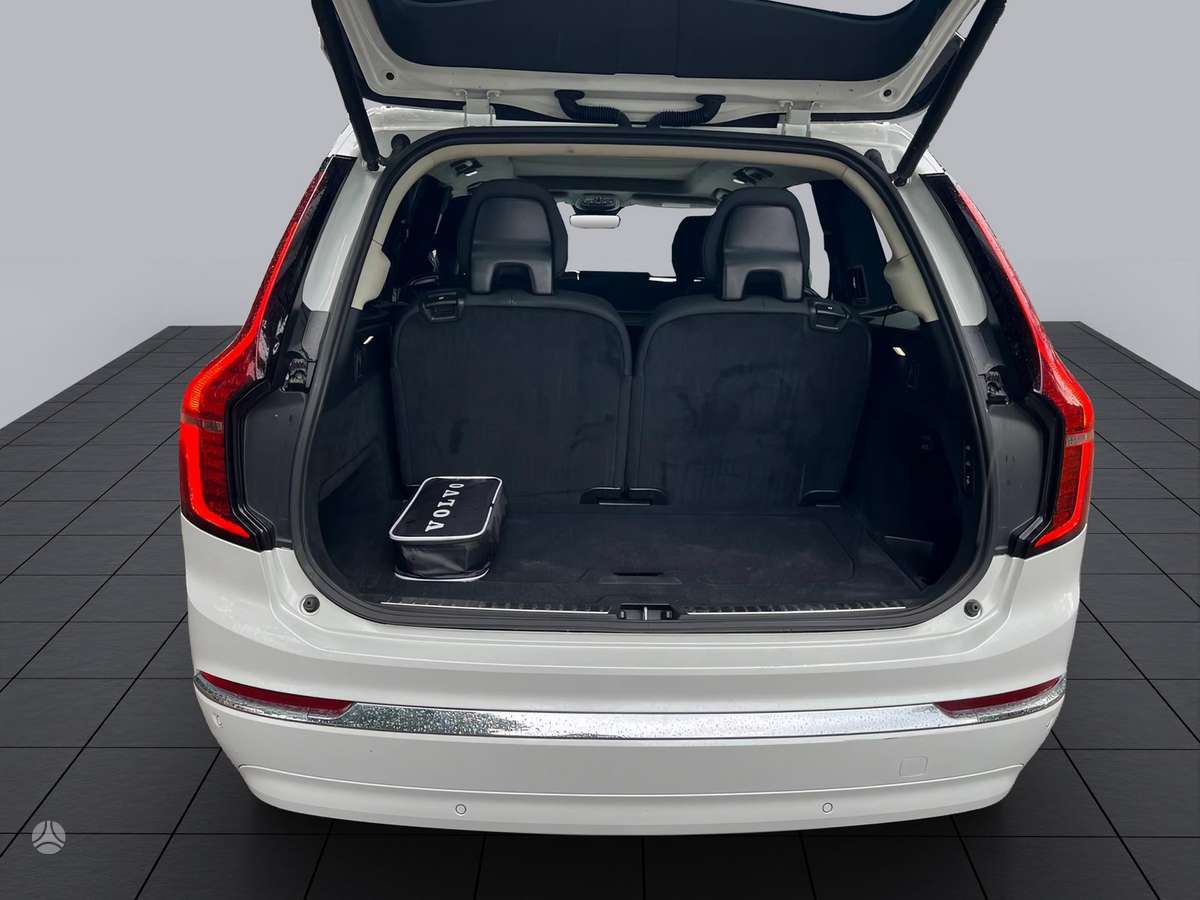 Volvo XC90 - 8