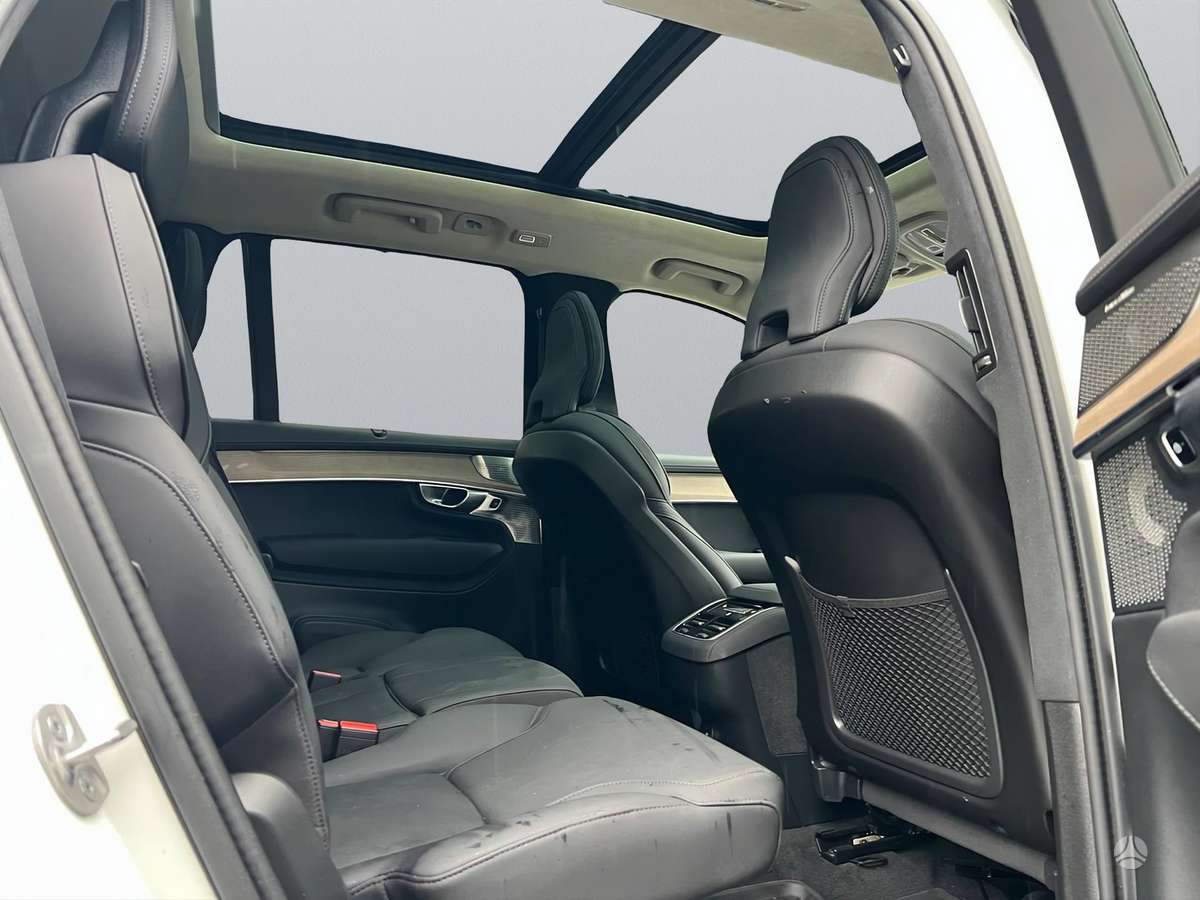 Volvo XC90 - 10