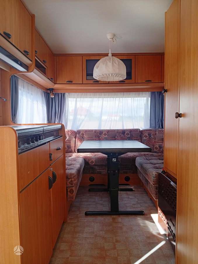 Hobby De Luxe 460, caravans