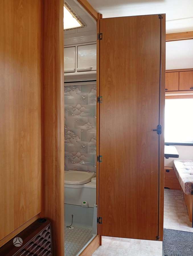 Hobby De Luxe 460, caravans