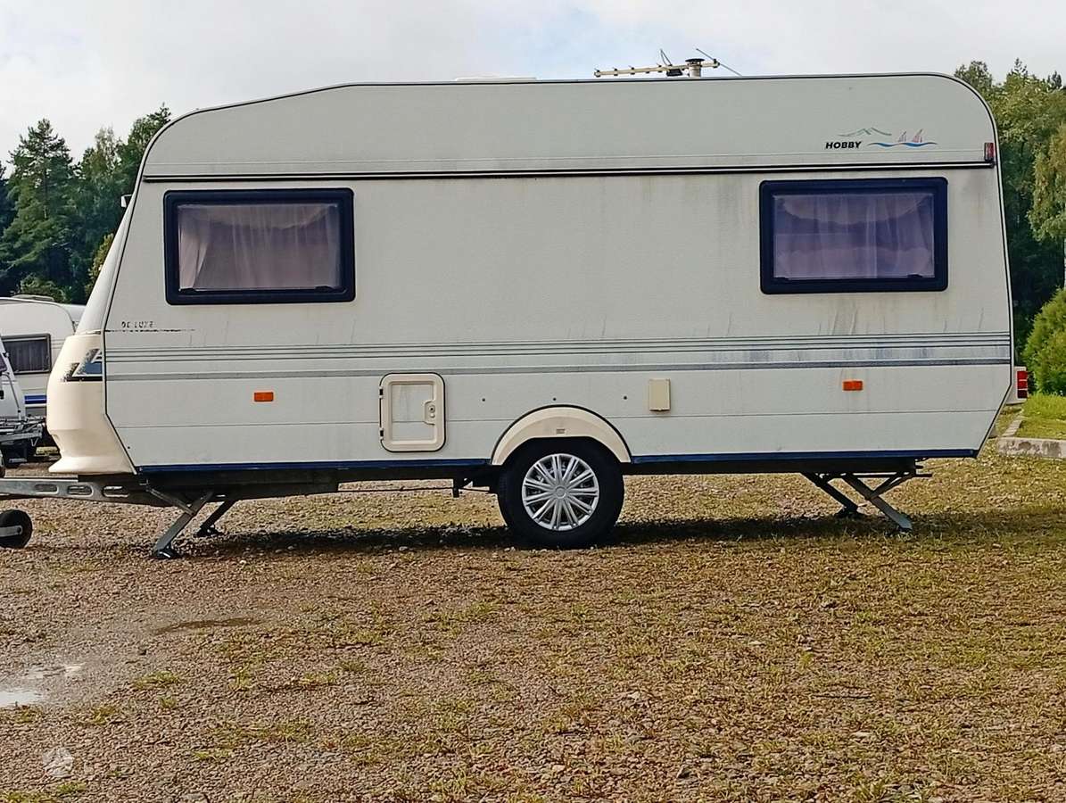 Hobby De Luxe 460, кемперы