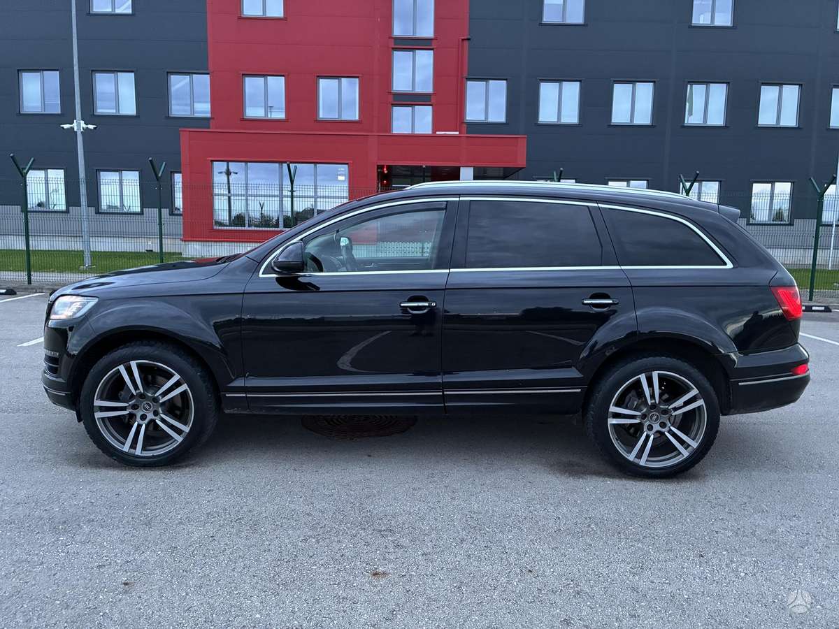 Audi Q7 - 8