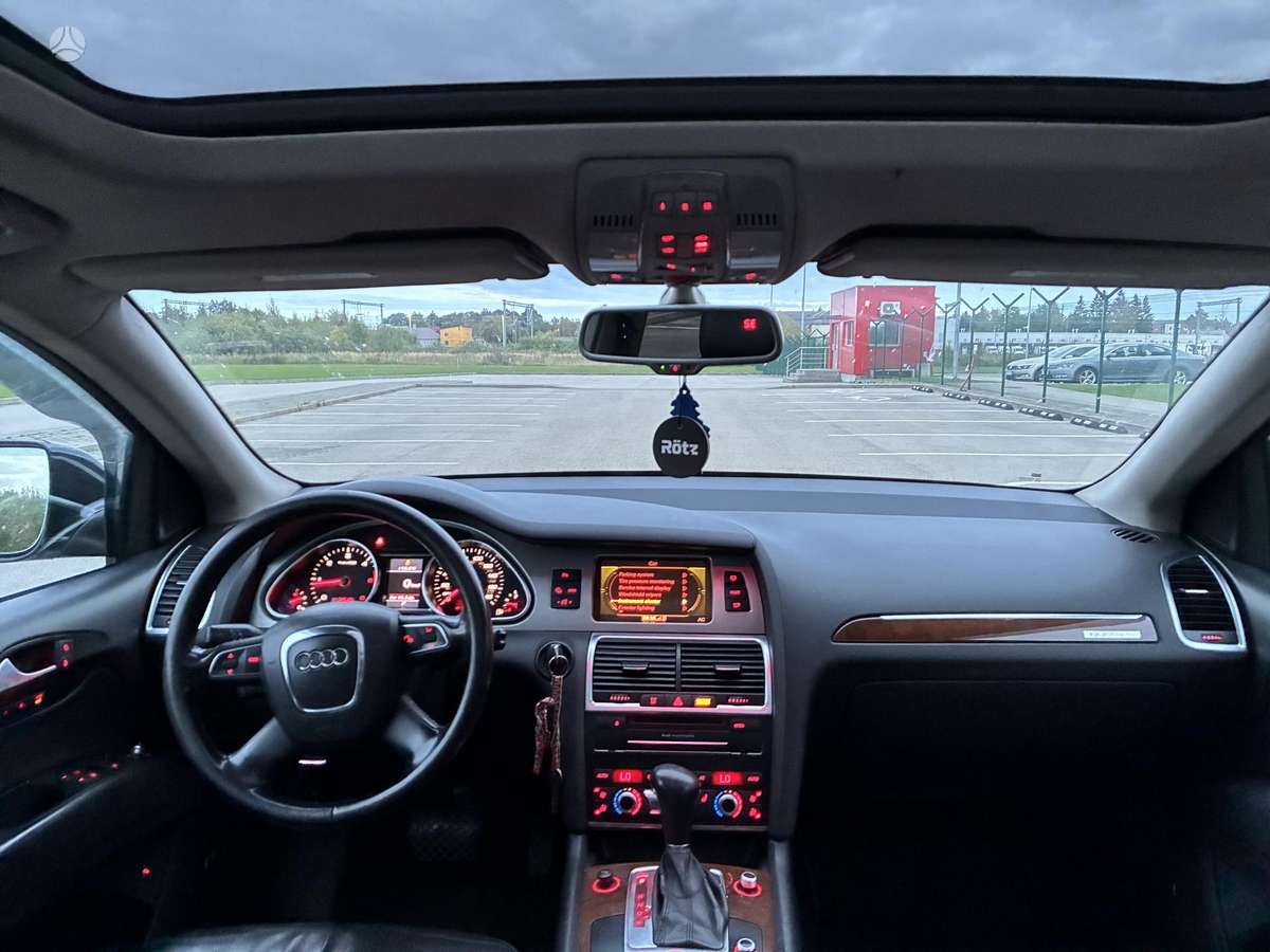 Audi Q7 - 12