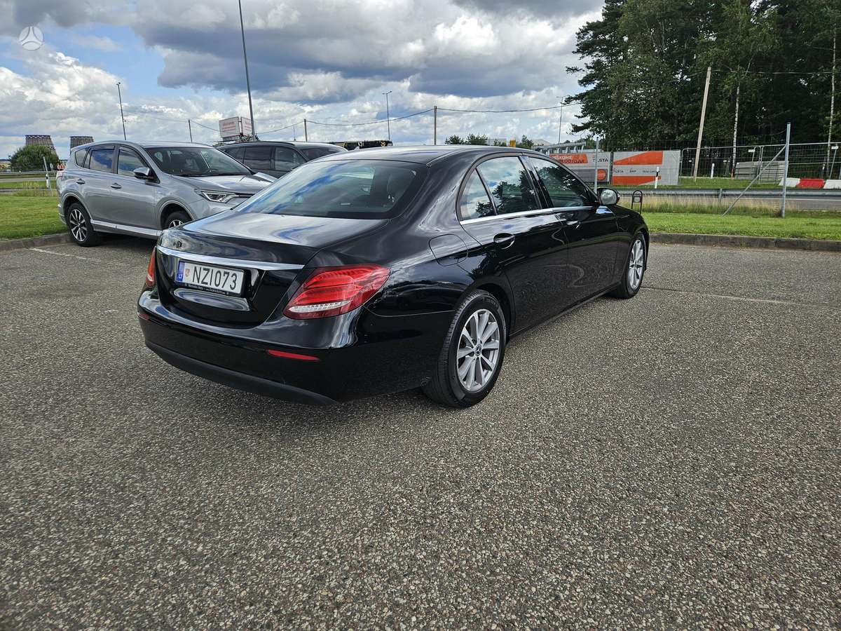 Mercedes-Benz E250 - 5