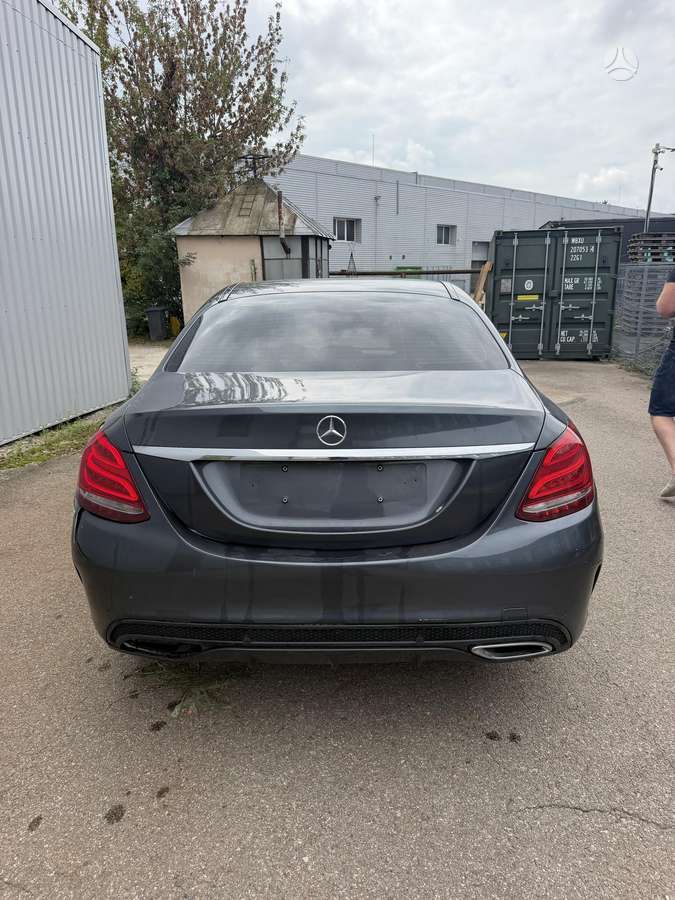 Mercedes-Benz C220 - 8