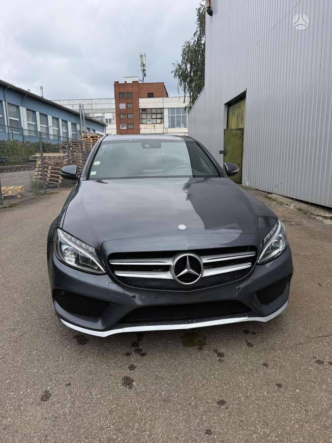 Mercedes-Benz C220 - 6