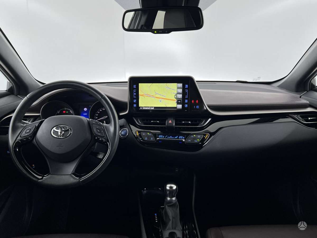 Toyota C-HR - 8