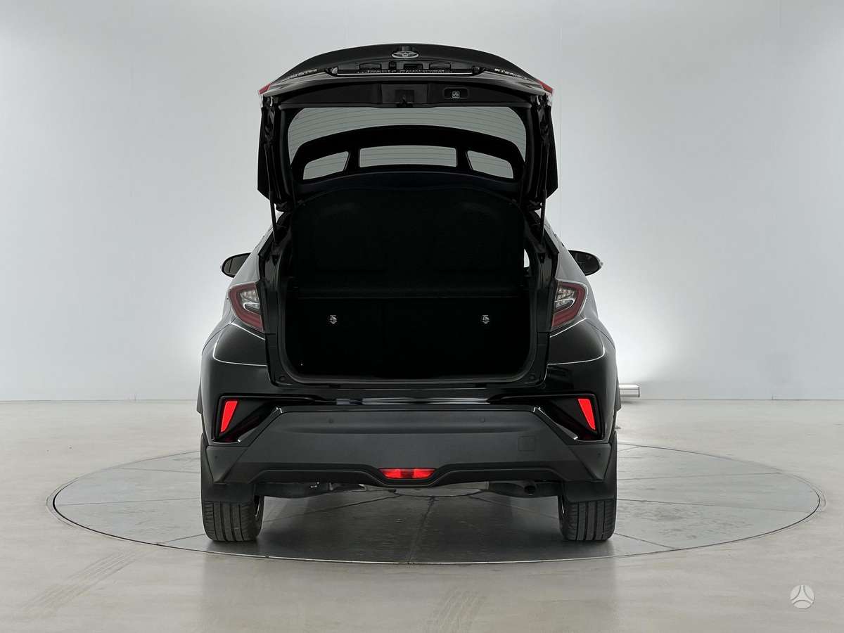 Toyota C-HR - 10