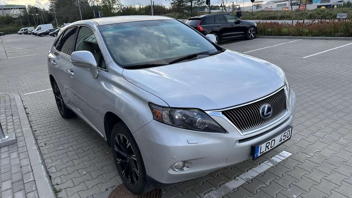 Lexus RX 450h - 10