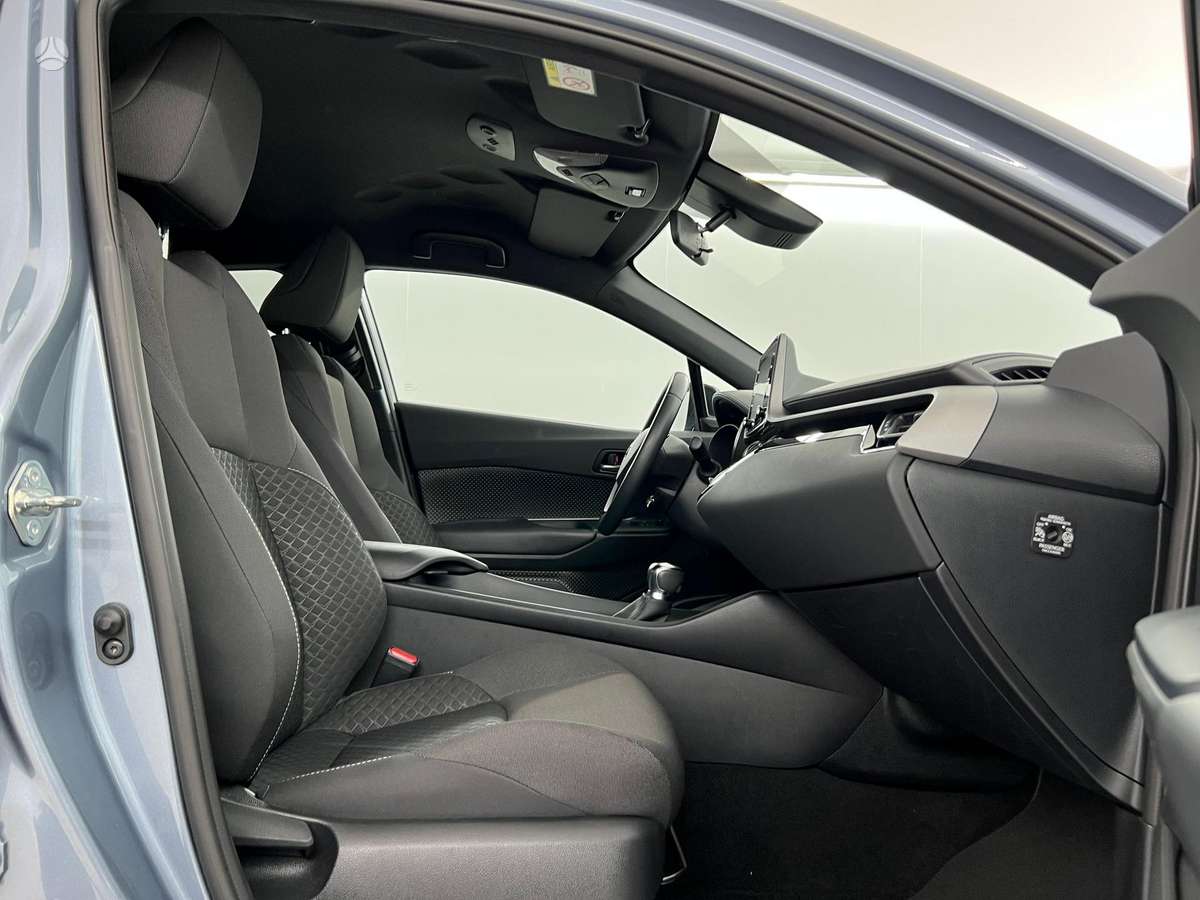 Toyota C-HR - 6