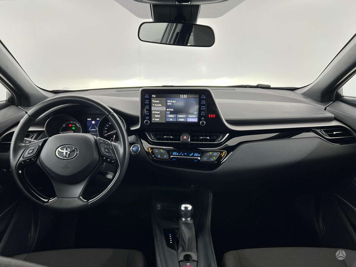 Toyota C-HR - 8