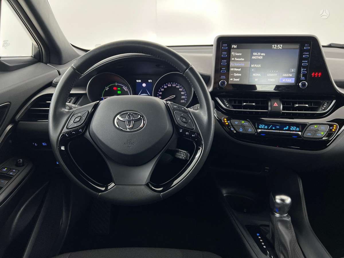 Toyota C-HR - 9