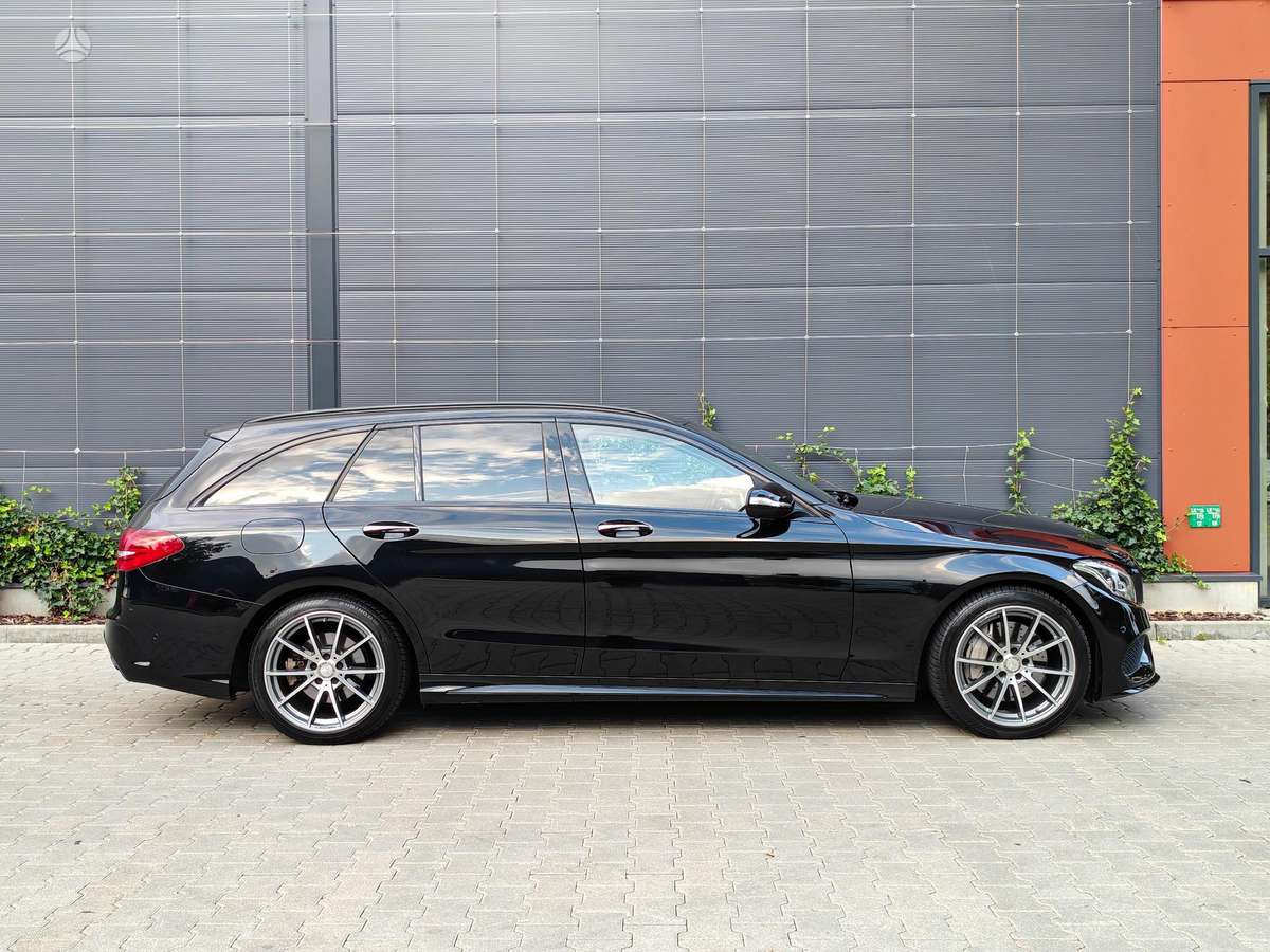 Mercedes-Benz C300 - 5