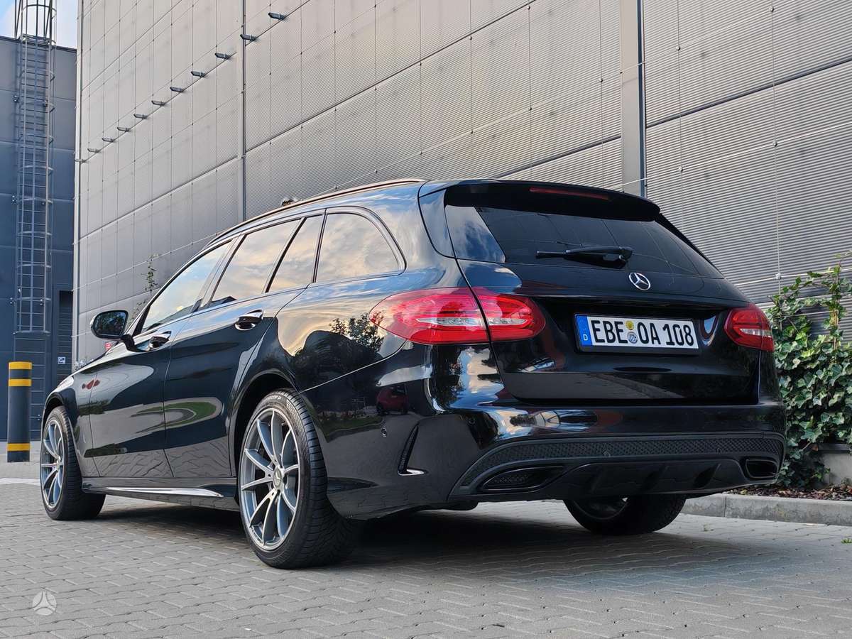 Mercedes-Benz C300 - 9