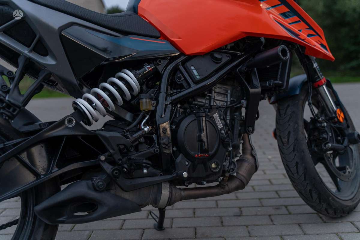 KTM Duke 125cc, street / classic