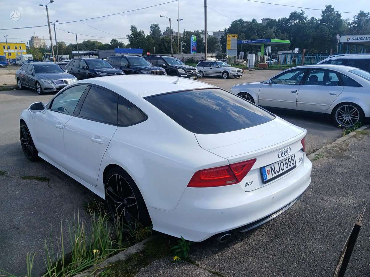 Audi A7 - 4