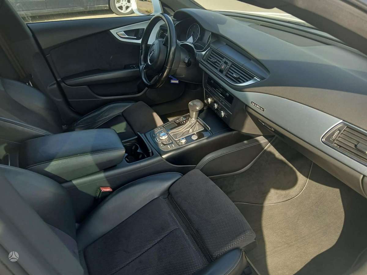Audi A7 - 7