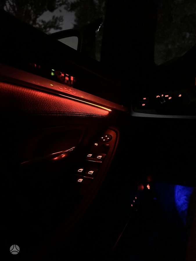 BMW 528, 2.0 l., Седан
