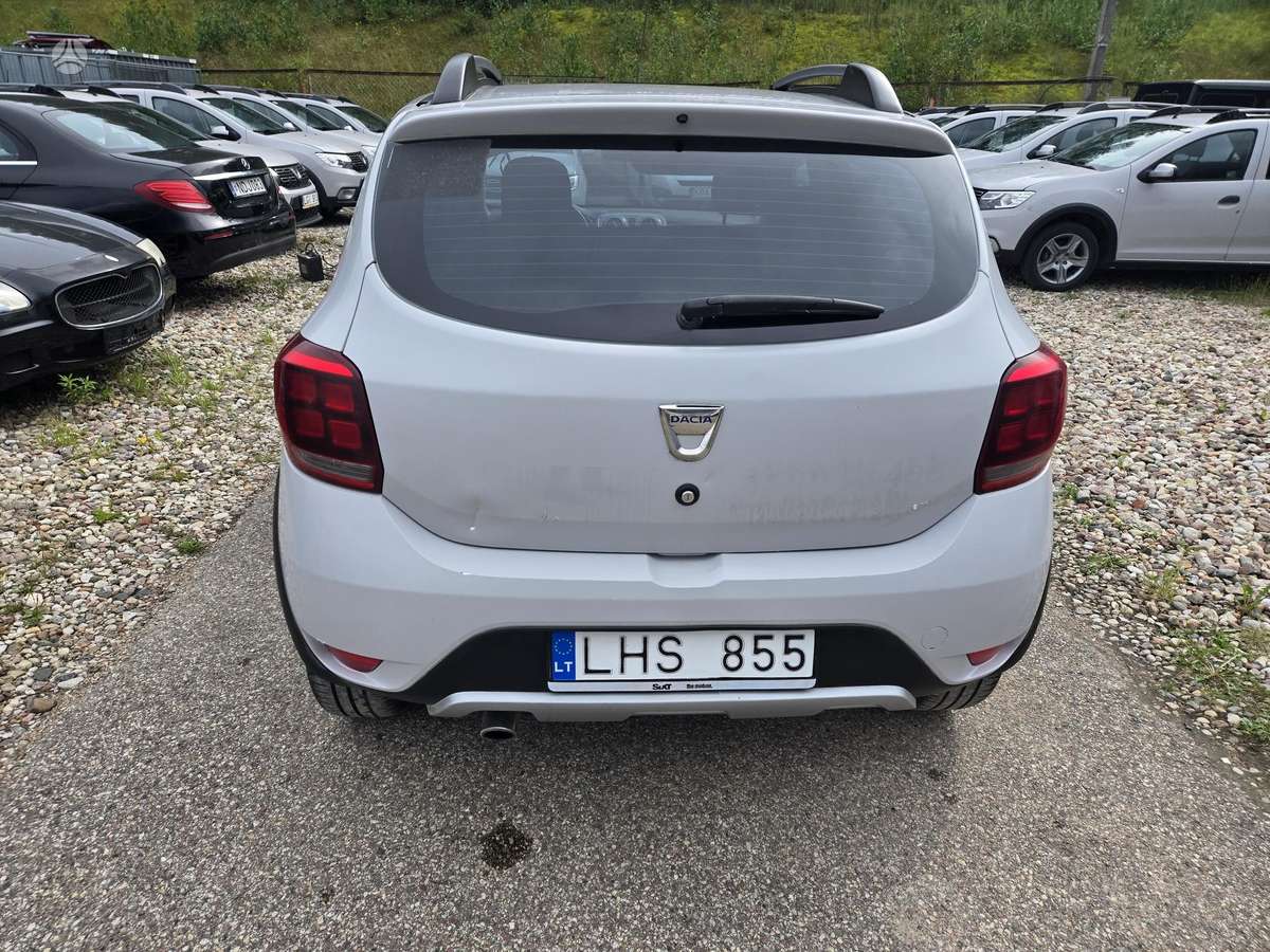 Dacia Sandero - 5