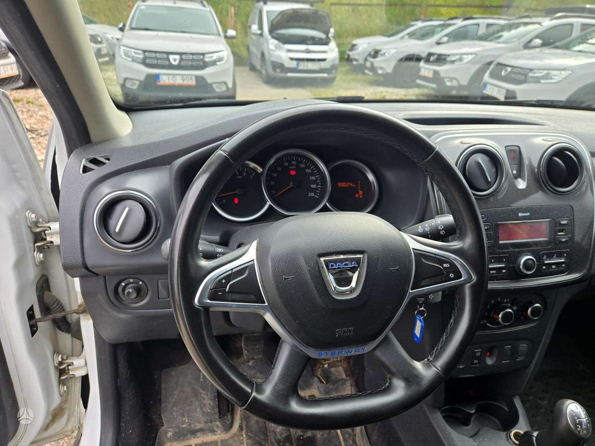Dacia Sandero - 12