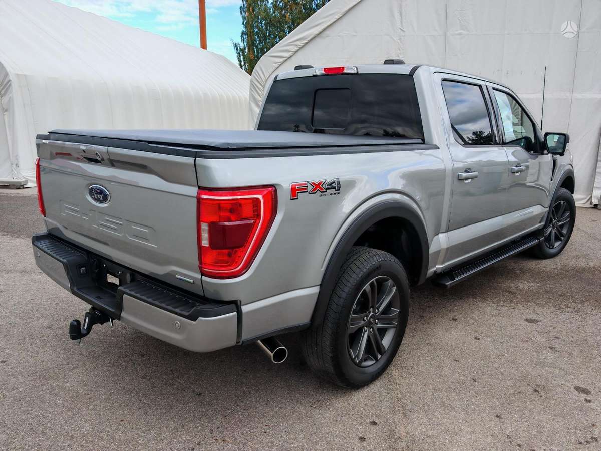 Ford F-150 - 4