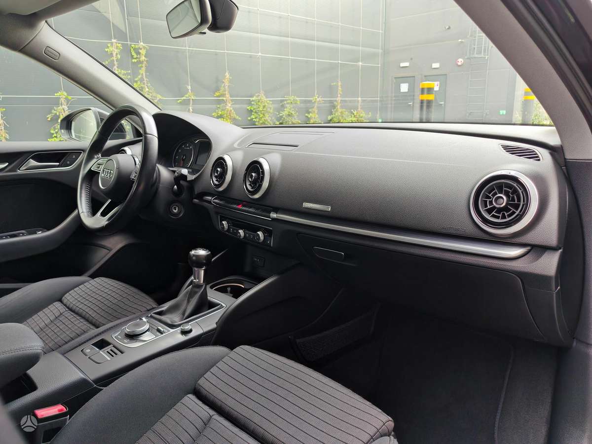 Audi A3, Хэтчбек