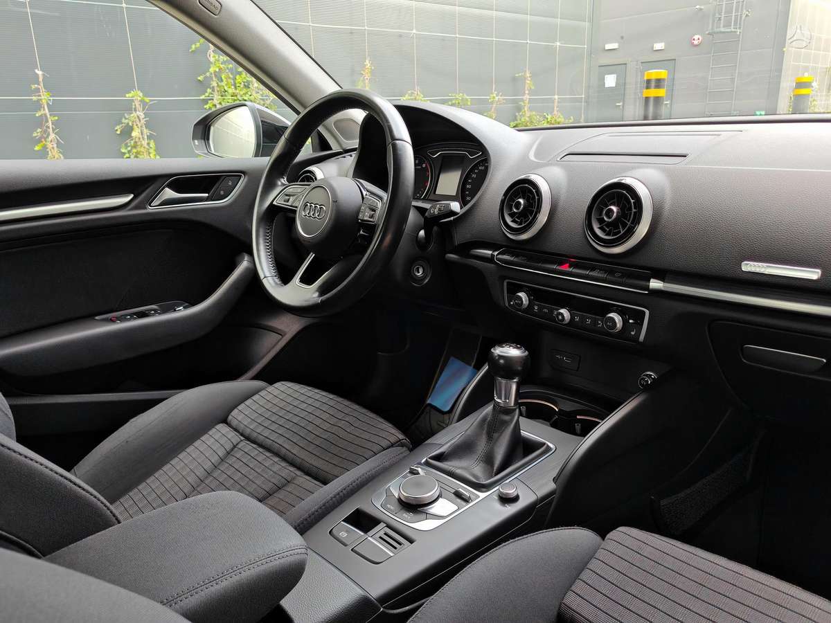 Audi A3, Хэтчбек