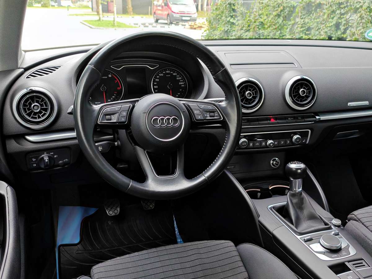 Audi A3, Хэтчбек