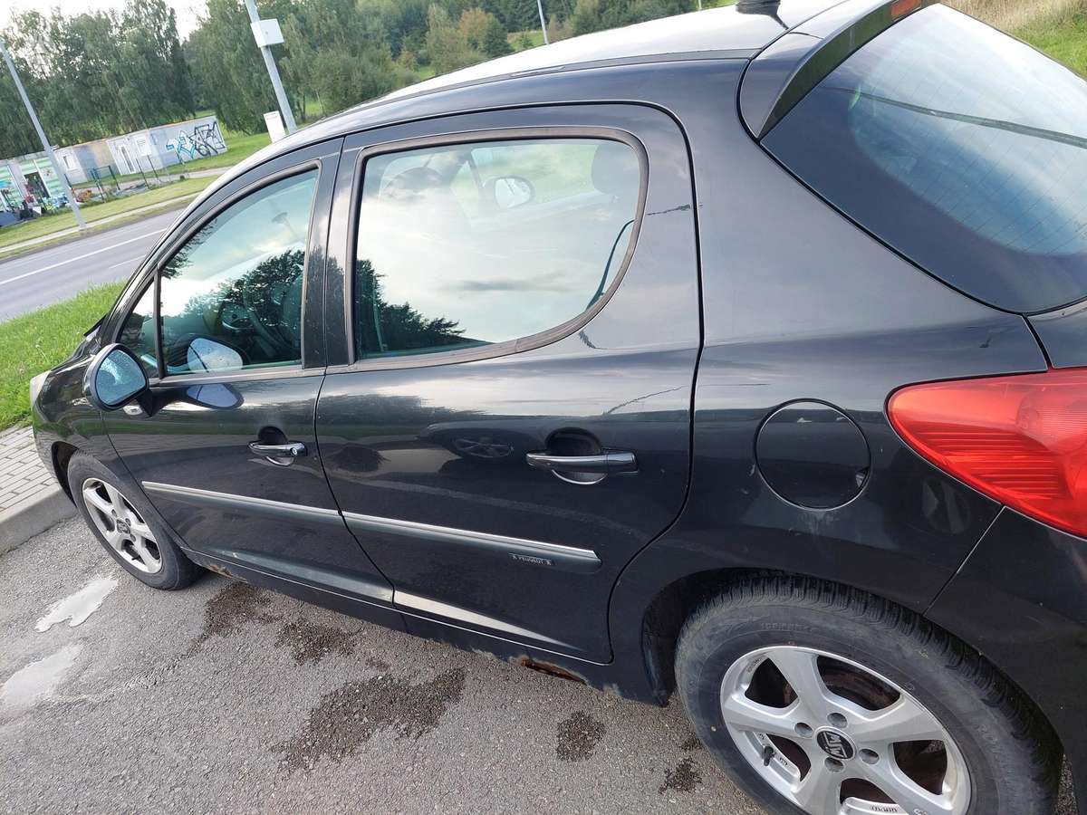 Peugeot 207 - 2