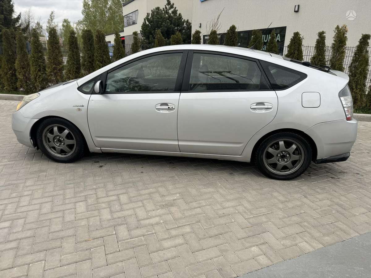 Toyota Prius - 6