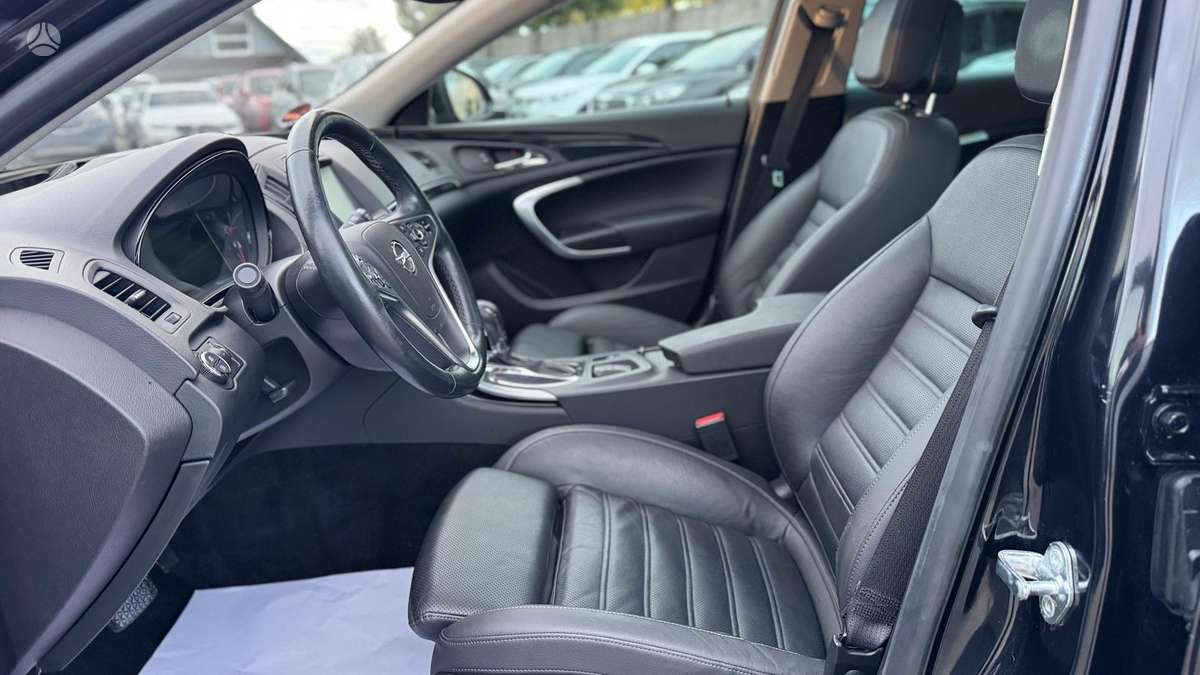 Opel Insignia, 2.0 l., Универсал